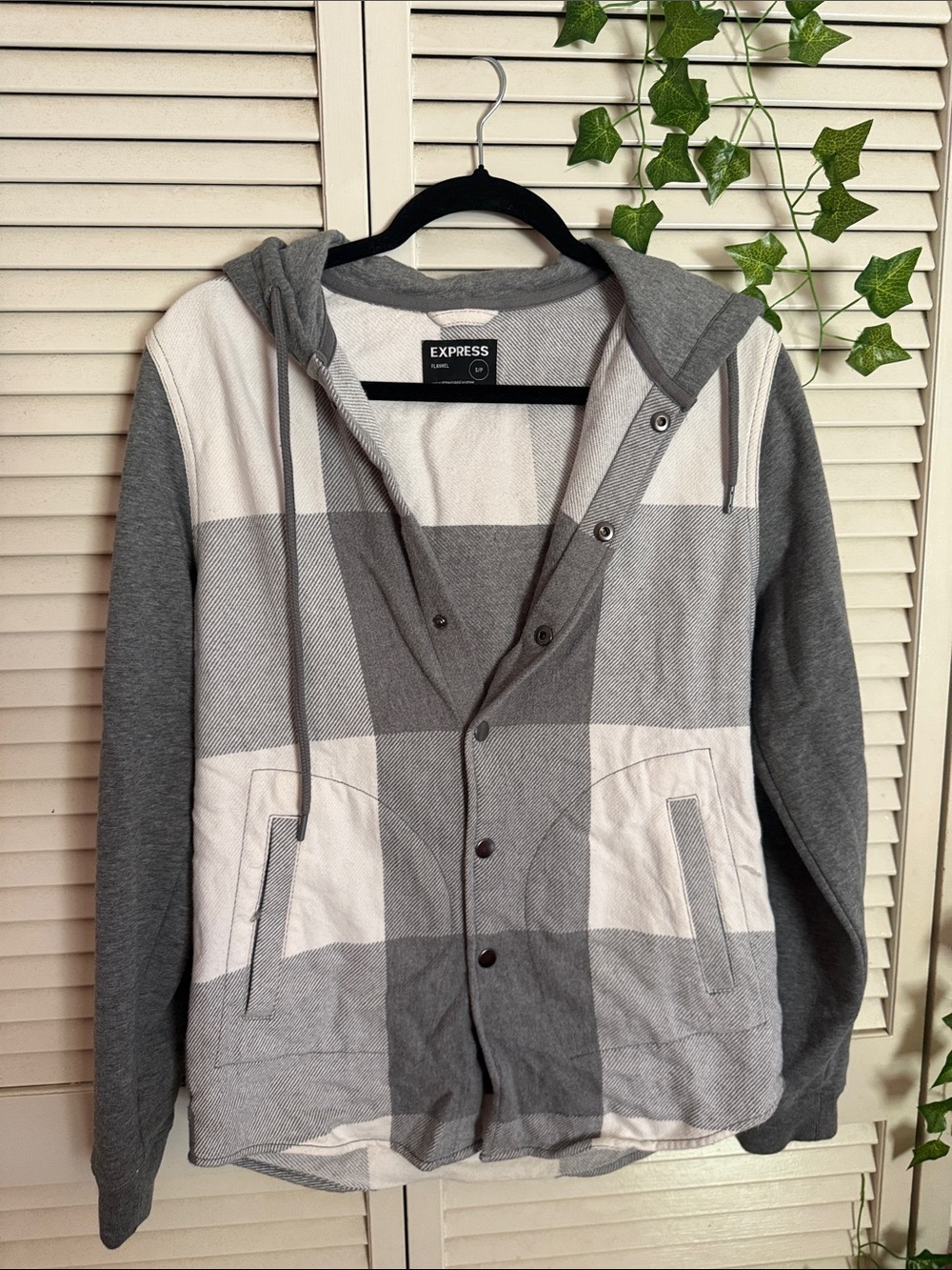EXPRESS Shacket Hoodie